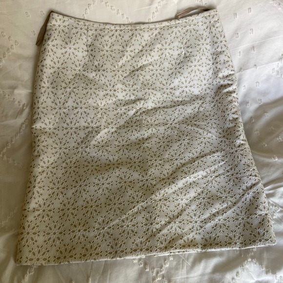 Cream beige eyelet cutout skirt size 12 polyester cotton knee length spring - Picture 8 of 8